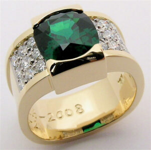 Tsavorite-Garnet-Diamond-Ring-4-2