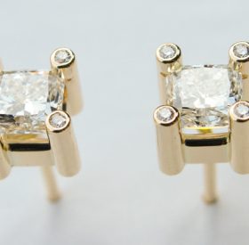 Diamond-Stud-Earrings-3